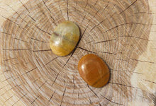 Charger l'image dans la galerie, Yellow Aventurine Worry Stone