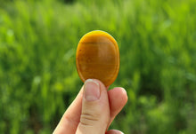 Charger l'image dans la galerie, Yellow Aventurine Worry Stone