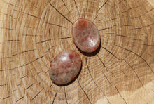 Charger l'image dans la galerie, Sunstone Worry Stone