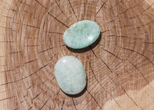 Charger l'image dans la galerie, Amazonite Worry Stone