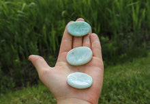 Charger l'image dans la galerie, Amazonite Worry Stone
