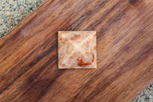 Charger l'image dans la galerie, Sunstone Pyramid