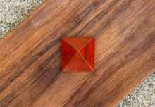 Charger l'image dans la galerie, Red Jasper Pyramid