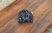 Charger l'image dans la galerie, Indigo Gabbro (Mystic Merlinite) Pyramid