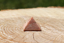 Charger l'image dans la galerie, Moonstone Pyramid