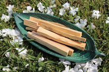 Charger l'image dans la galerie, Palo Santo Smudging Sticks