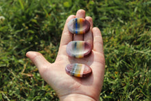 Charger l'image dans la galerie, 7 Chakras Worry Stone