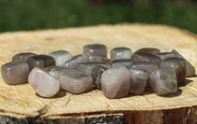 Charger l'image dans la galerie, Smoky Quartz Tumbled Stone