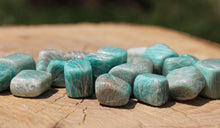 Charger l'image dans la galerie, Amazonite Tumble Stone