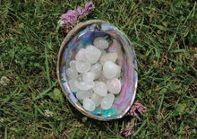 Charger l'image dans la galerie, White Moonstone Tumble Stone