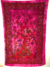 Charger l'image dans la galerie, Tree of Life Tapestries/Batik
