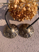 Load image into Gallery viewer, Meditation Chime Bells - Tingsha Cymbals - Tibetan Buddhist Meditation Yoga Bell Chimes In Gift Bag