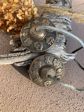 Load image into Gallery viewer, Meditation Chime Bells - Tingsha Cymbals - Tibetan Buddhist Meditation Yoga Bell Chimes In Gift Bag