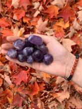 Charger l'image dans la galerie, Amethyst Tumbled Stone