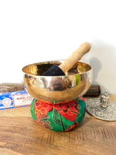 Charger l'image dans la galerie, Tibetan Singing Bowl - Medium