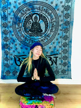 Charger l'image dans la galerie, Om Buddha Tapestries/Batik