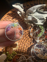 Charger l'image dans la galerie, Tree of Life Crystal Pendants