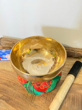 Charger l'image dans la galerie, Tibetan Singing Bowl - Small