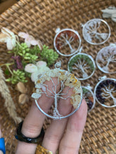 Charger l'image dans la galerie, Tree of Life Crystal Pendants