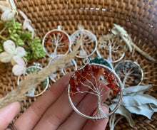 Charger l'image dans la galerie, Tree of Life Crystal Pendants