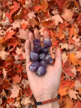 Charger l'image dans la galerie, Amethyst Tumbled Stone