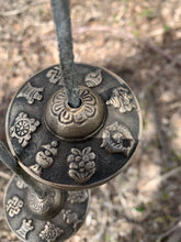 Charger l'image dans la galerie, Tingsha 8 Lucky healing Tibetan symbols Mazira