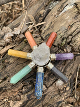 Charger l'image dans la galerie, Seven Chakra Energy Generator with Raw Quartz for healing and purifying Aura