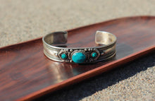 Load image into Gallery viewer, Healing Turquoise Bracelet