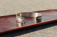 Load image into Gallery viewer, Healing Turquoise Bracelet