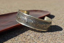 Load image into Gallery viewer, White Metal Healing Bracelet
