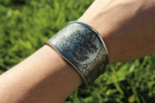 Load image into Gallery viewer, White Metal Healing Bracelet