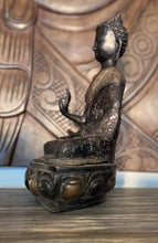 Charger l&#39;image dans la galerie, Vintage Bronze Buddha Statue
