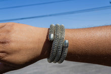 Load image into Gallery viewer, Adjustable Spiral Bracelet-White Metal
