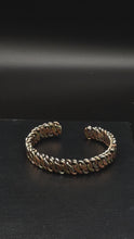 Load and play video in Gallery viewer, Magnetic Healing Bracelet-Curb Chain Design
