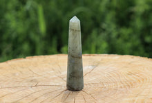 Load image into Gallery viewer, Labradorite Tower
