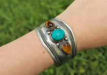 Load image into Gallery viewer, Turquoise &amp; Tiger Eye Healing Bracelet

