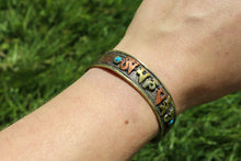 Load image into Gallery viewer, Turquoise &amp; 3 Metal Mantra Healing Bracelet
